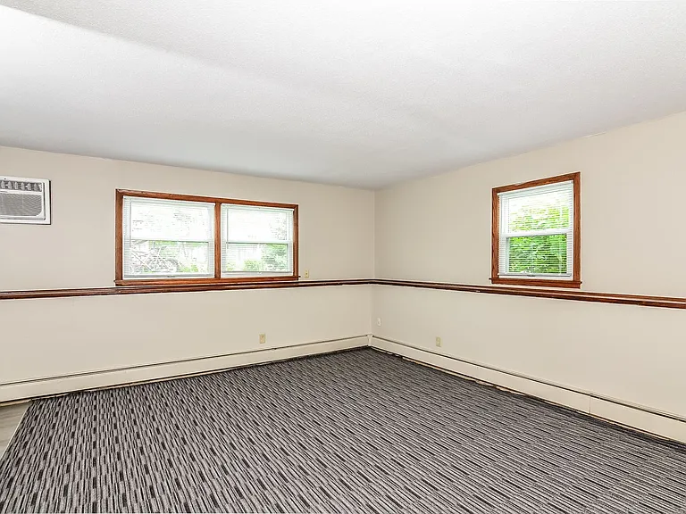 240 Madison St — Photo 6