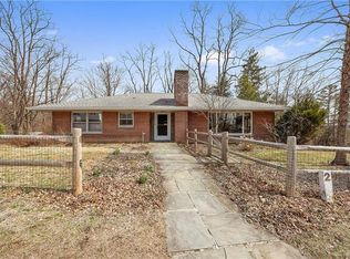 2 Lounsbury Rd, Croton On Hudson, NY 10520