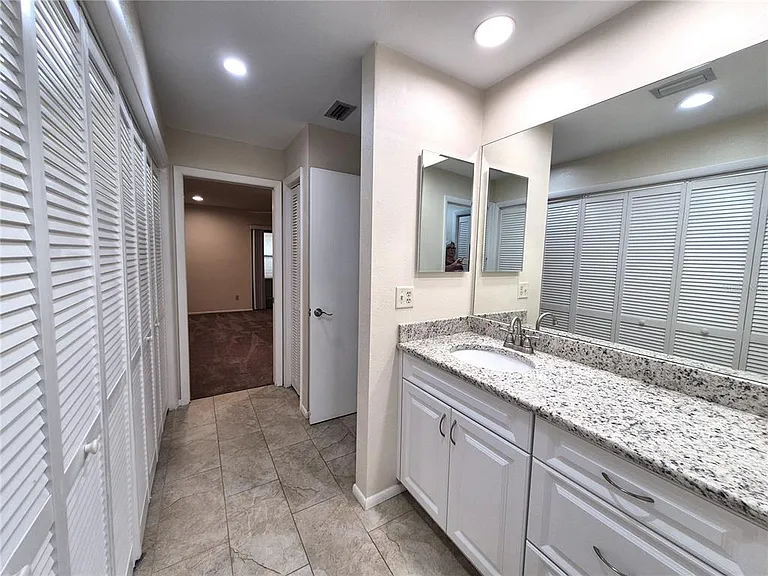 160 Joanne Pl — Photo 22