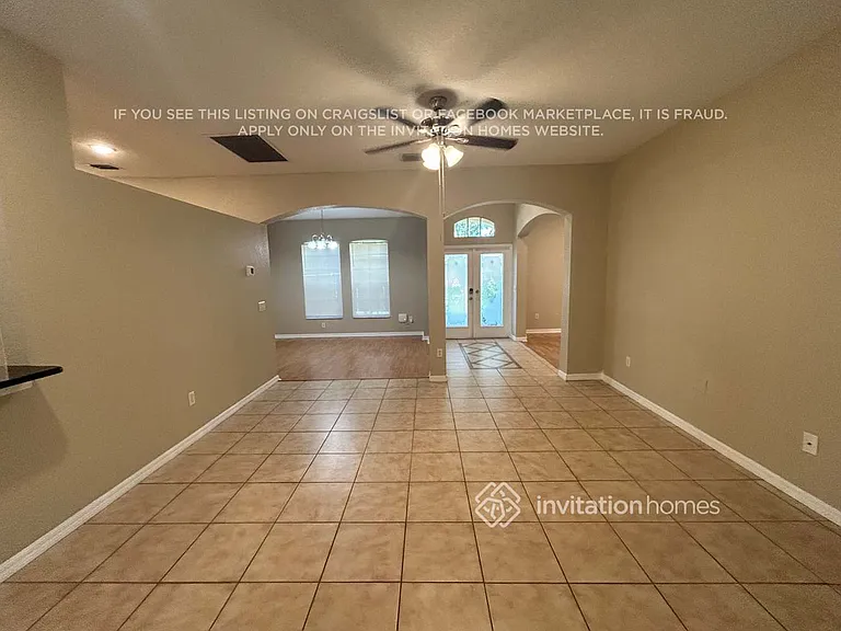 1613 Loriana St — Photo 2