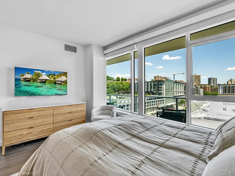 800 Avenue At Port Imperial #7030 — Photo 13