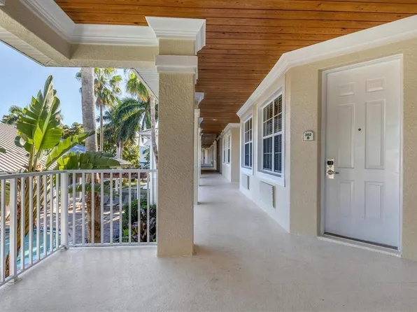 3506 54TH DRIVE W #202, BRADENTON, FL 34210