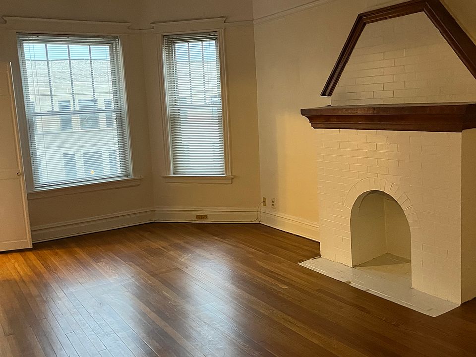 1st image of 916 W Belle Plaine Ave APT 3