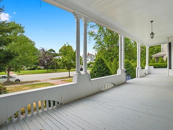 3rd image of 2108 Elm Street