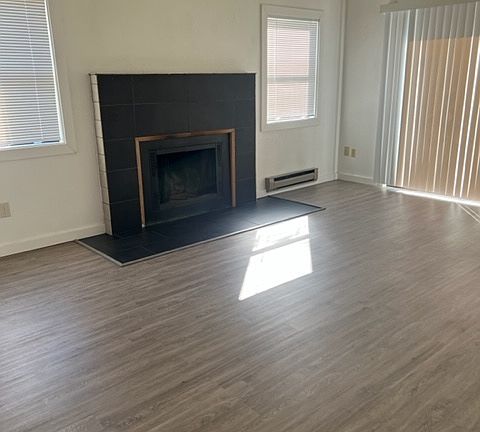 5th image of 5612 183rd Ave E