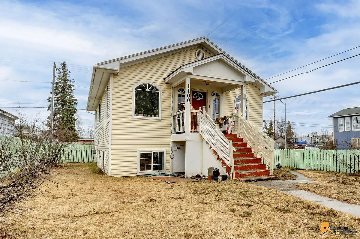 Building Photo - 1100 E 10th Ave #2