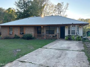 300 Waggoner Rd, Morton, MS 39117