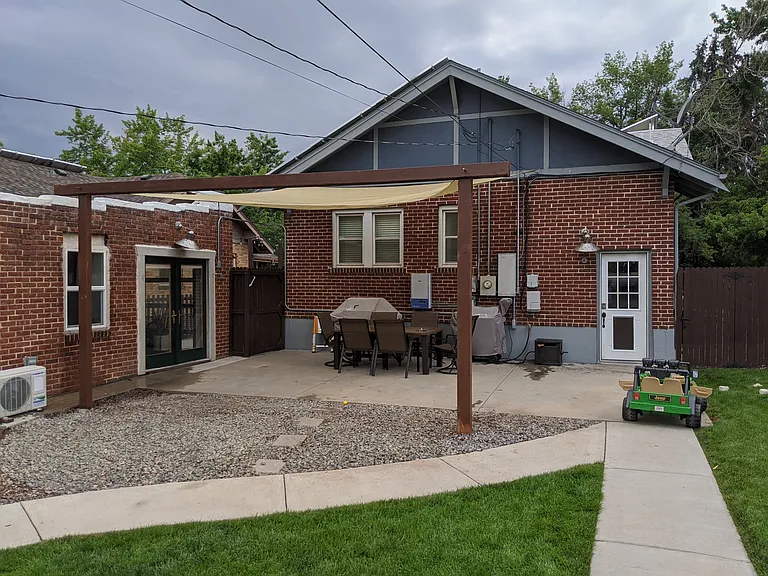 4162 Hooker St — Photo 4