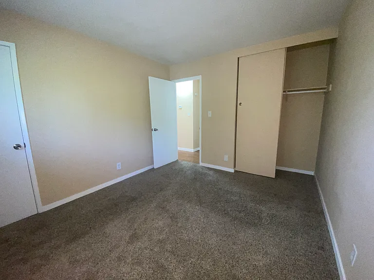 2413 Clay St — Photo 8