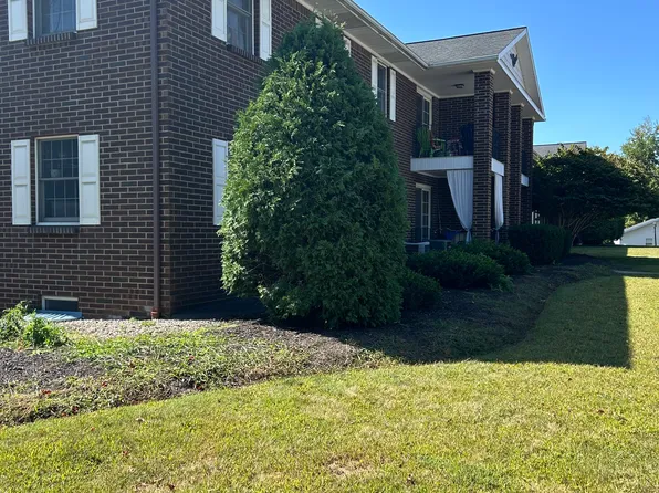 633 Delaware Ave APT 9, Delmar, NY 12054