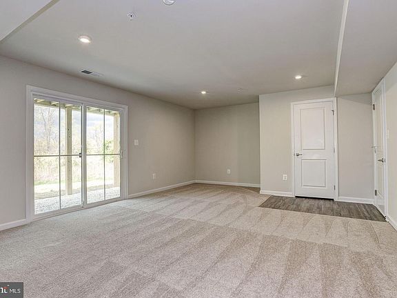 3rd image of 2926 Shaws Rd