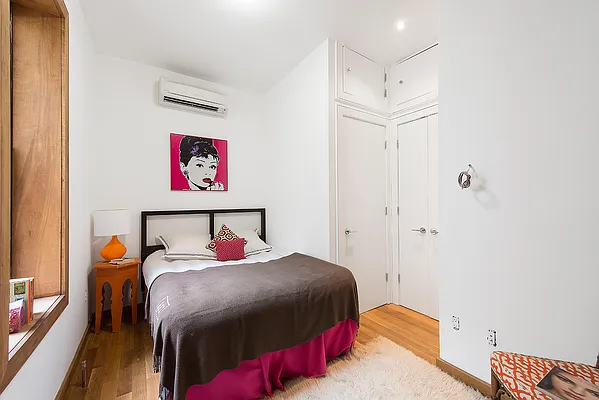 Rented by CORE | media 7