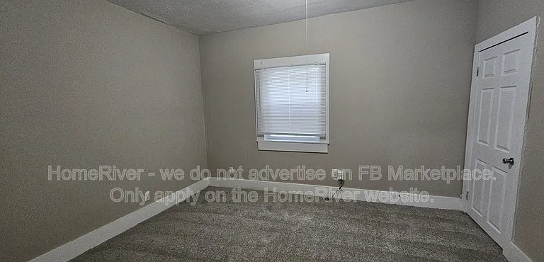 121 N Gladstone Ave — Photo 3