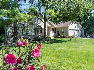 1828 Lake View Ter, Stoughton, WI 53589