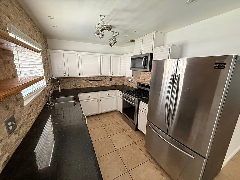 2372 Beaver Bay Ct — Photo 15