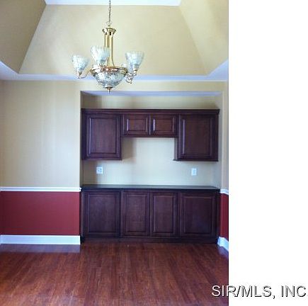5th image of 163 Smola Ln