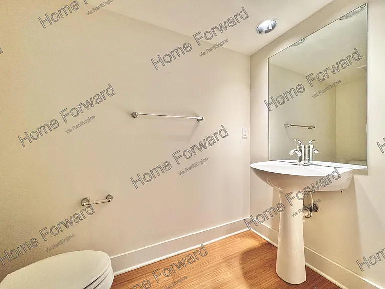 220 Cedar St #109 — Photo 10