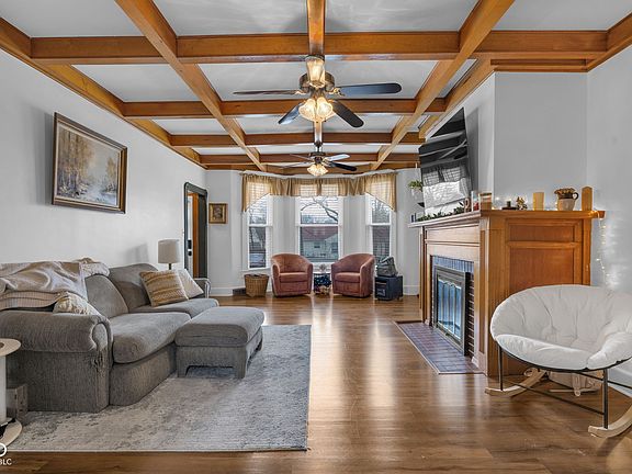 5th image of 6331 Zionsville Rd