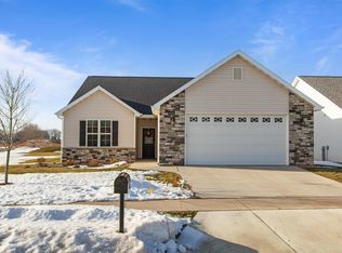 4647 N Cherryvale Ave, Appleton, WI 54913