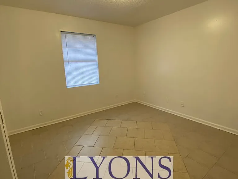 1026 S Gordon Ave — Photo 6