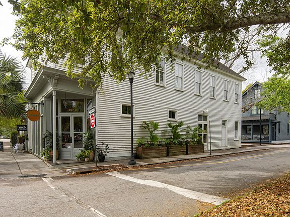 3rd image of 267 Rutledge Ave