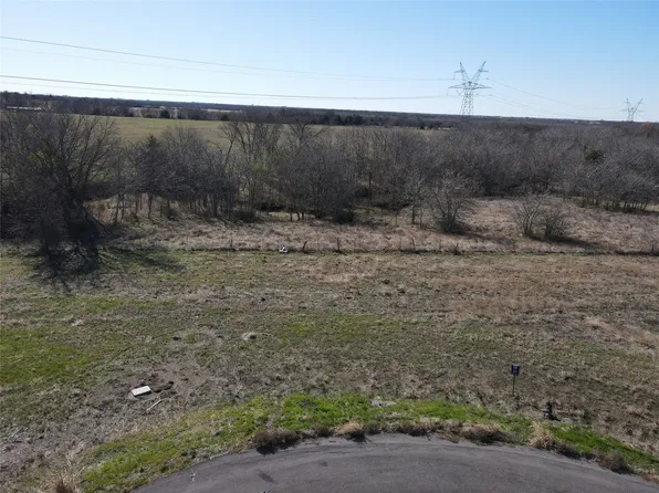 4033 Dove St, Greenville, TX 75401