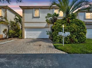 1231 Hayes St, Hollywood, FL 33019