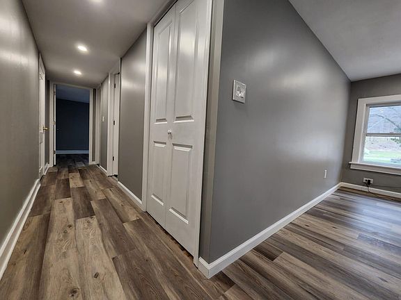 4th image of 1 Hilmar Ln #23