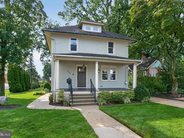 256 W Pine St, Audubon, NJ 08106