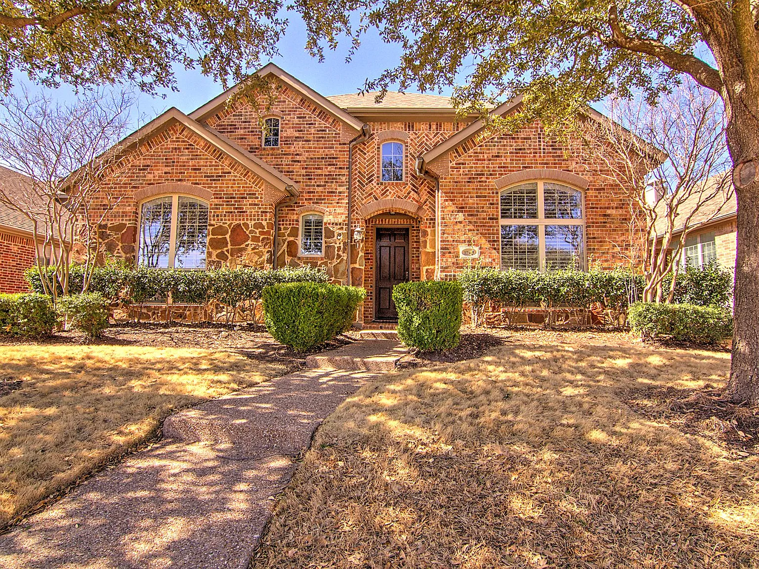 4 bed, 3.5 bath, 3588 sqft, $3,650 — Photo 4