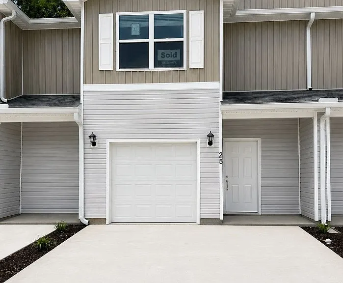 25 S Main Deck Dr — Photo 1