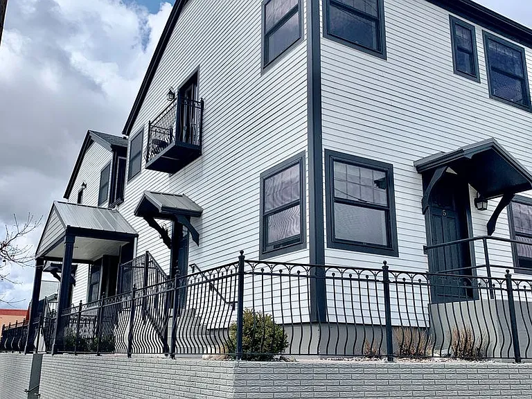 534 E Front St — Photo 19