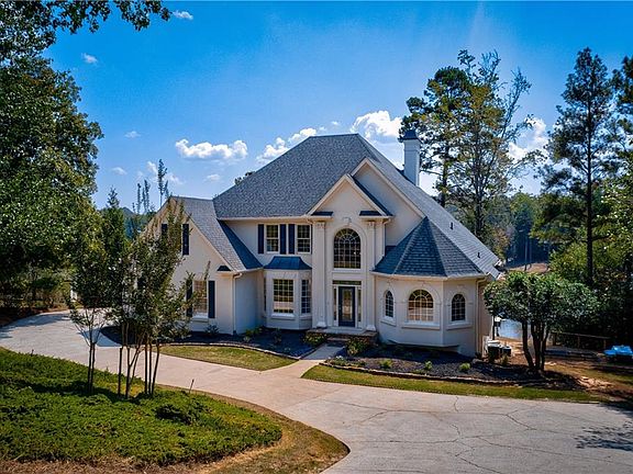 5th image of 230 Lake Cir