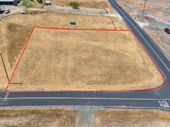 2374 Village Dr, Ione, CA 95640