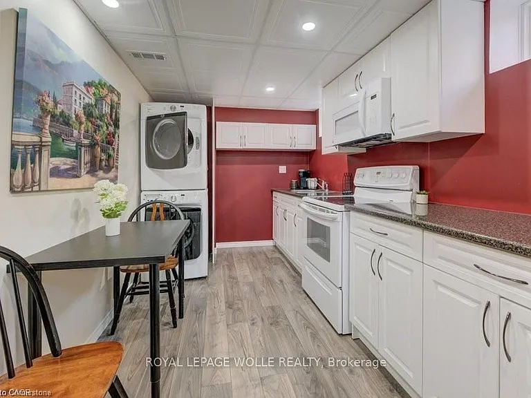 13 Lowell St S #BASEMENT — Photo 9