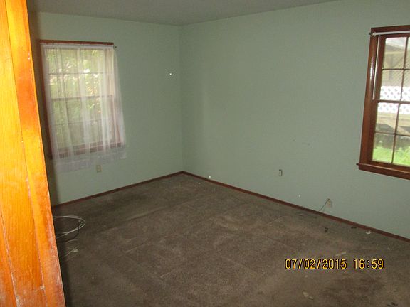 3rd image of 417 Inglewood Dr