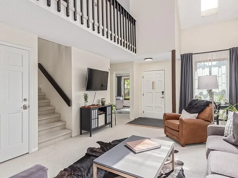 8039 E Phillips Cir — Photo 15
