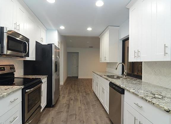 2nd image of 2331 21st St SW