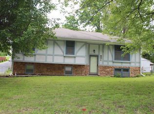 801 S 40th St, Saint Joseph, MO 64507