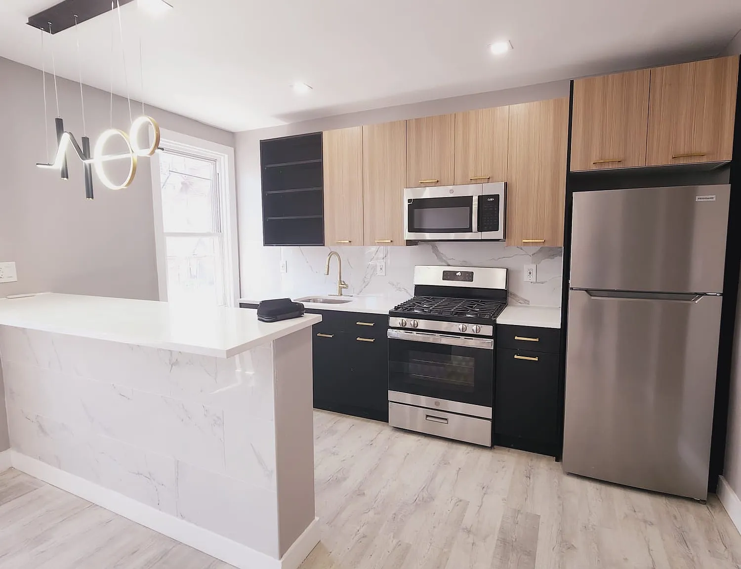 3 bed, $2,800 — Photo 2