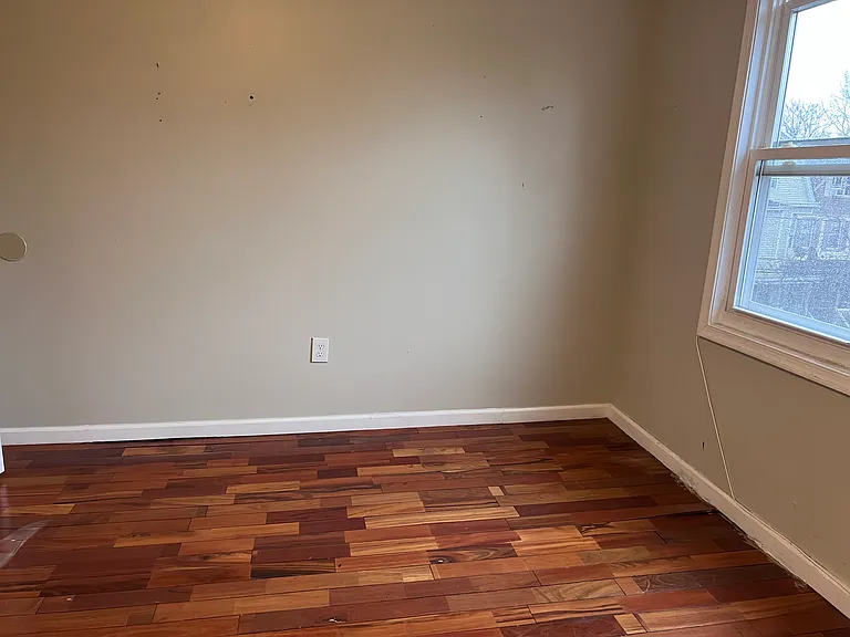 29 Alexander St #3 — Photo 9