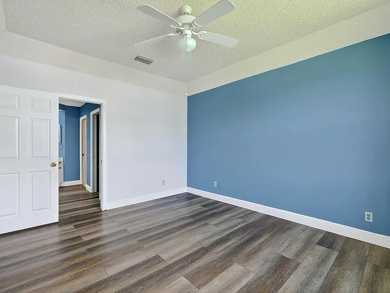 6101 SE Landing Way #11 — Photo 17