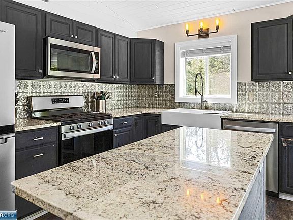 4th image of 13462 Villa Rd