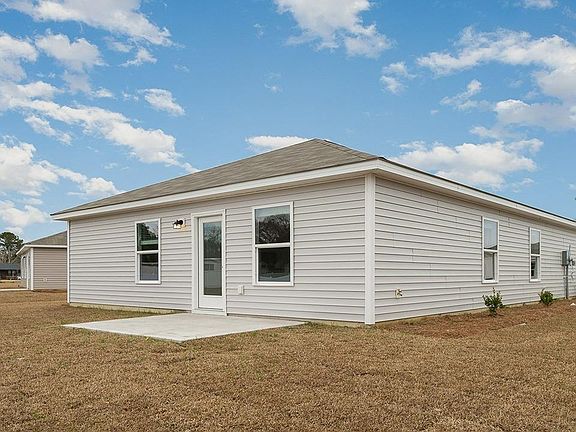 3rd image of 152 Dagger Ct.