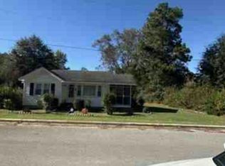 41 Twin Pines Rd, Whiteville, NC 28472