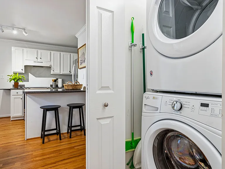 410 Candler Park Dr #B-3 — Photo 11