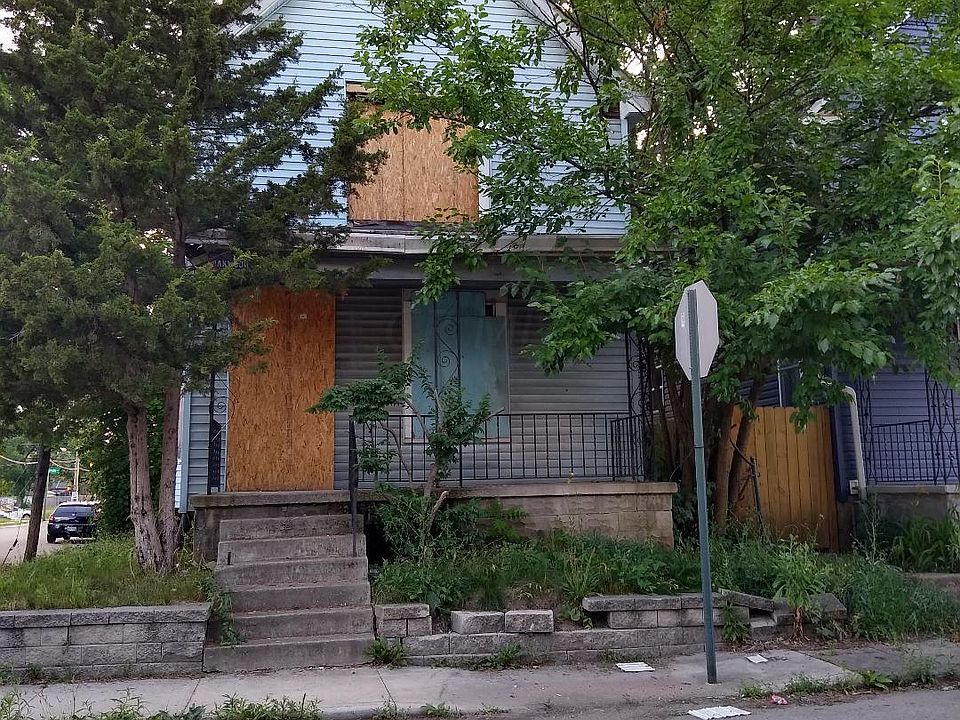 1st image of 443 Oakwood Ave