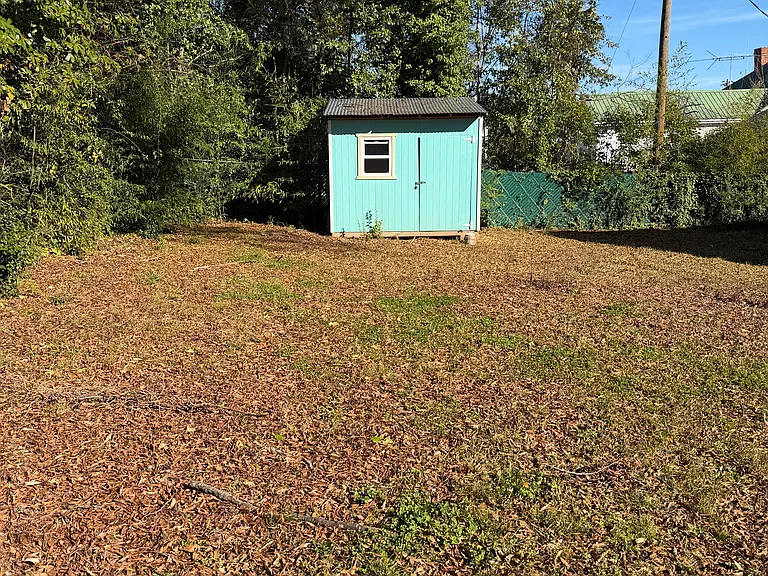303 Crayton St — Photo 10