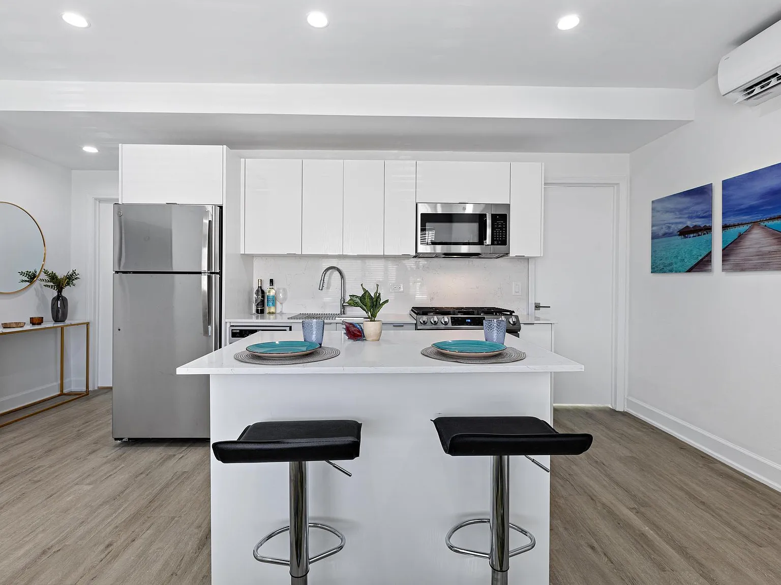 855 Jefferson Ave — Photo 3