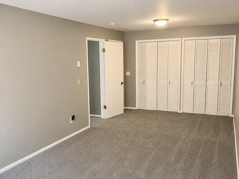 168 Chilvers Rd #E — Photo 6